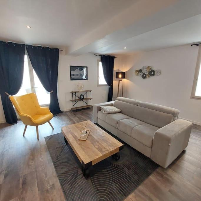 La Maison Du 19 - 130m2 - Sur Loire - Climatisees Holiday home Les Rosiers-sur-Loire